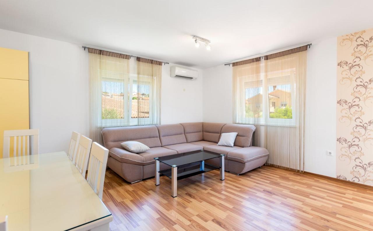 Dragan K1 Hotel Medulin Ngoại thất bức ảnh