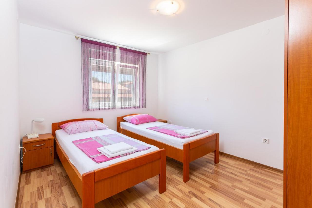 Dragan K1 Hotel Medulin Ngoại thất bức ảnh